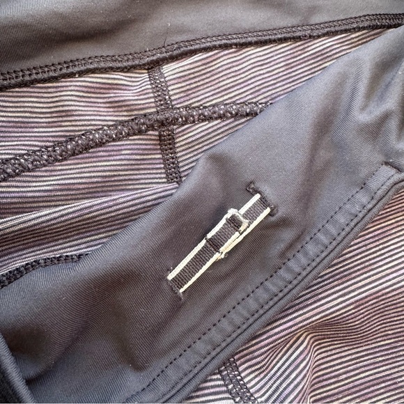 Lululemon Run Pace Crop Legging Tight Wee Are From Space Deep Indigo Size 4 - Picture 9 of 13